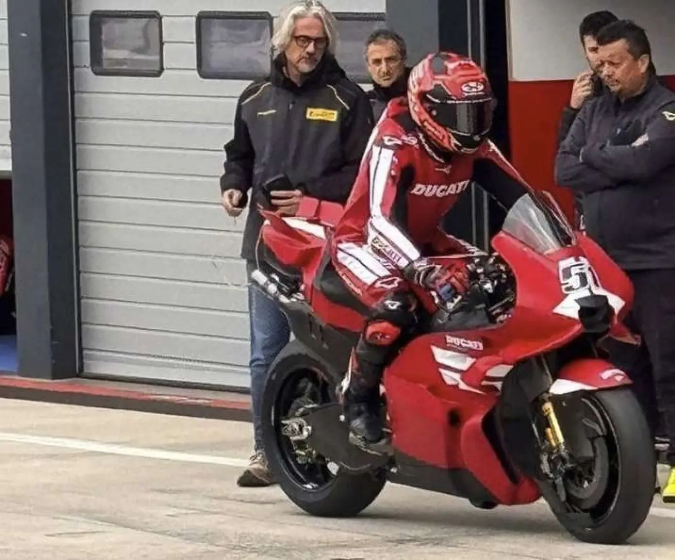 Ducati estrena la moto de 2027 de Marc Márquez - Motosonline.net
