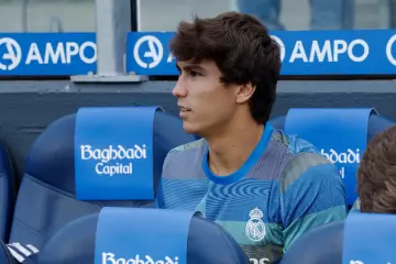 Gonzalo, en el banquillo durante un partido del Real Madrid.