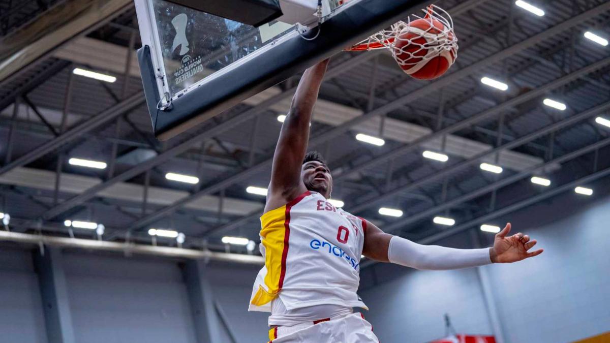Jaime Fernández guía a España en un crucial enfrentamiento contra Dinamarca en baloncesto