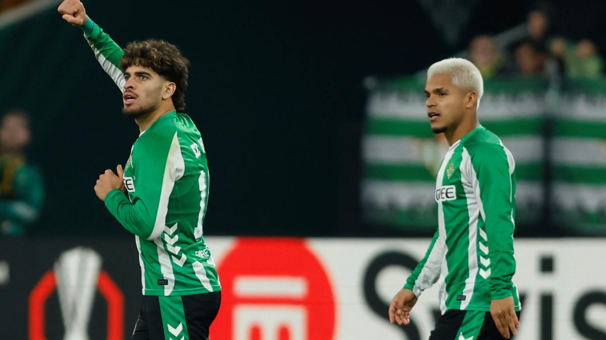 Isco brilla y guía al Real Betis en su duelo ante el Utrecht