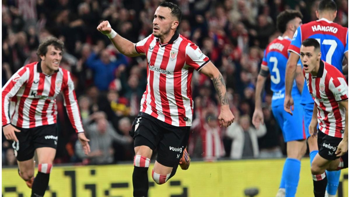 El Atlético Madrid cede terreno y sufre en San Mamés ante el Athletic Club