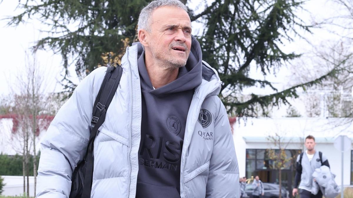 Valverde guía al PSG en un emocionante duelo en San Mamés contra el Athletic Club