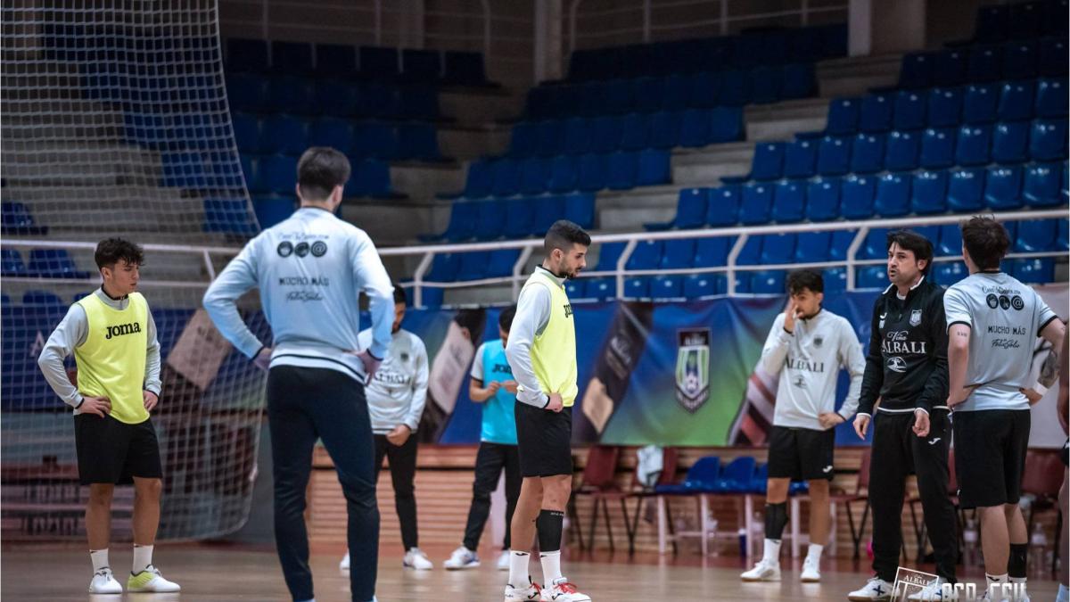 Viña Albali apura sus dos opciones para jugar la Copa de España