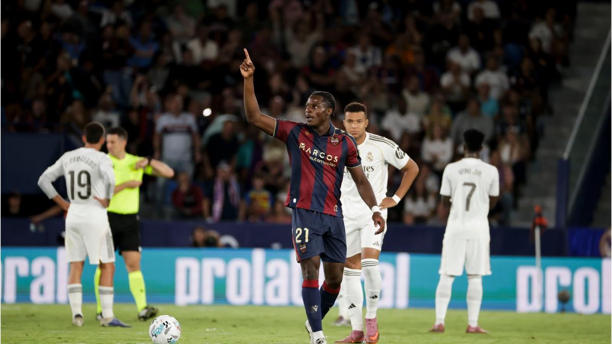 Etta Eyong dice adiós al Levante... para conquistar África