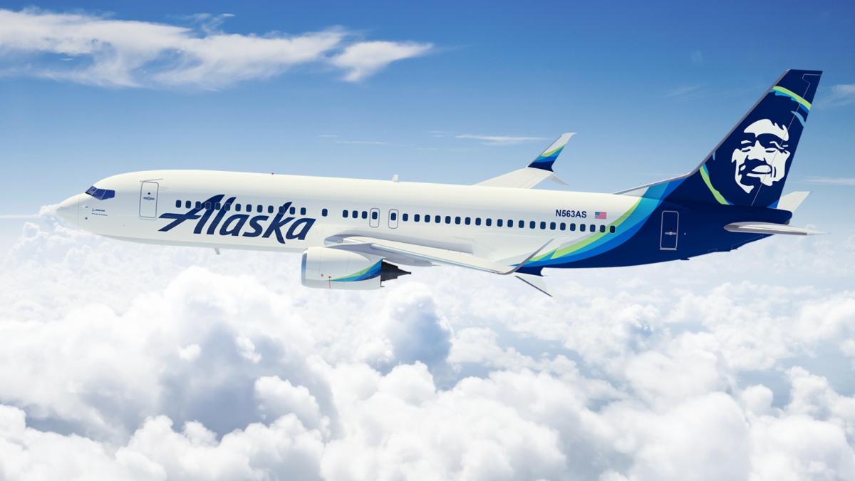 Un pasajero trata de abrir la puerta del avión a 5.500 metros de altura: "¡Todos vamos a morir!"