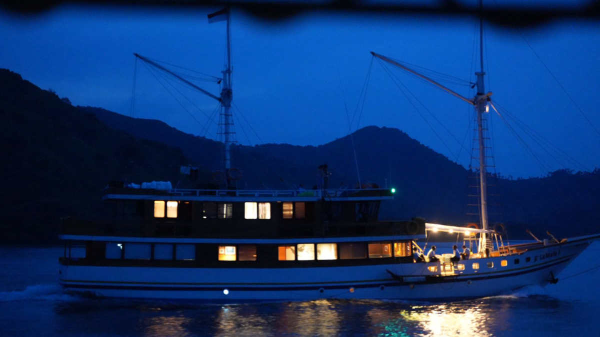  Este viaje en barco nos costó unos 290 euros... y deja mucho que desear 