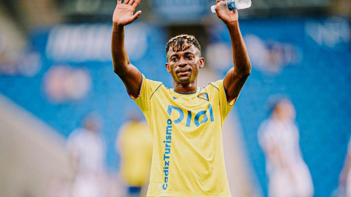 Efe Aghama se marcha cedido al Huesca