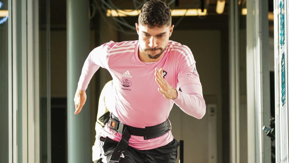 Corberán espera el tránsfer de Unai Núñez para incluirlo en la convocatoria del Valencia