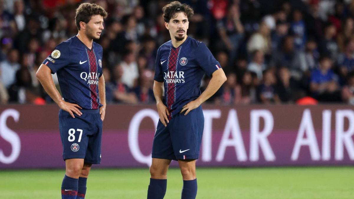 Mendes cierra las puertas a los traspasos de Vitinha y Neves