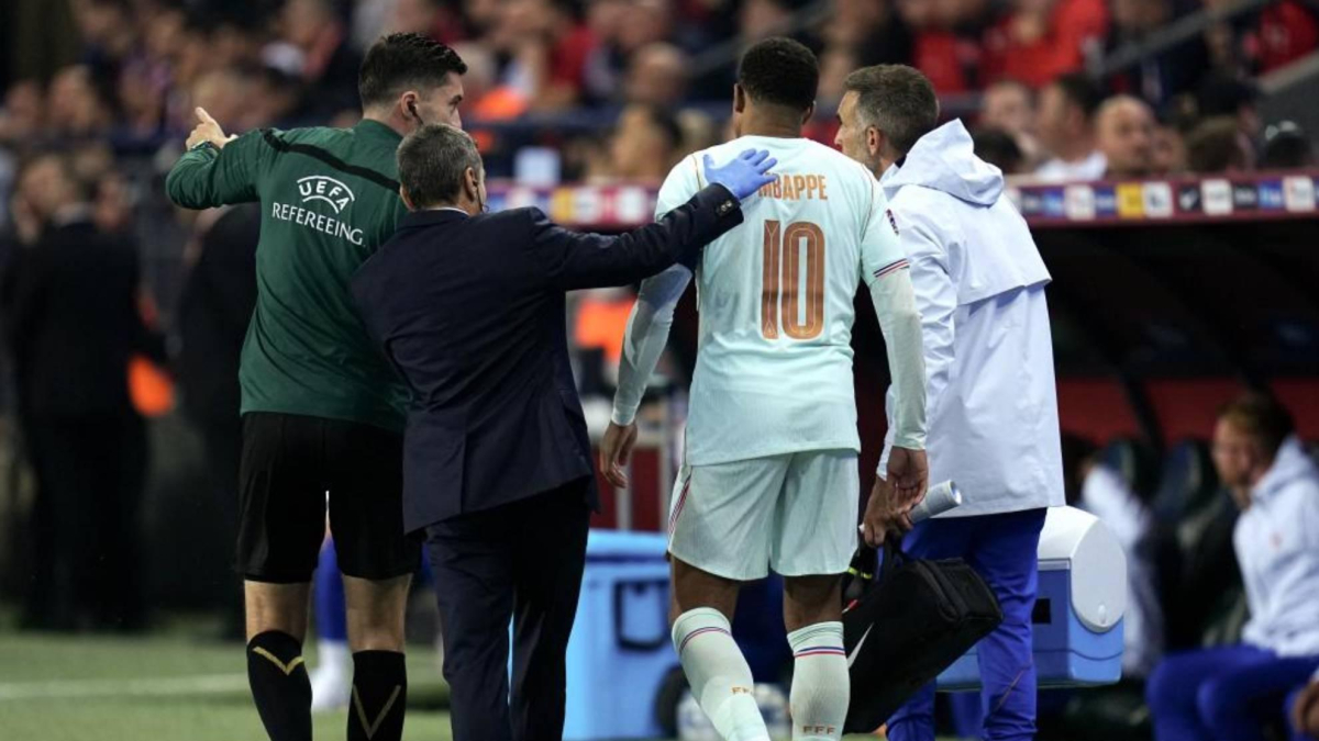 Mbappé aterriza en Madrid a las 11:16 horas mientras el equipo se entrena desde las 10:30