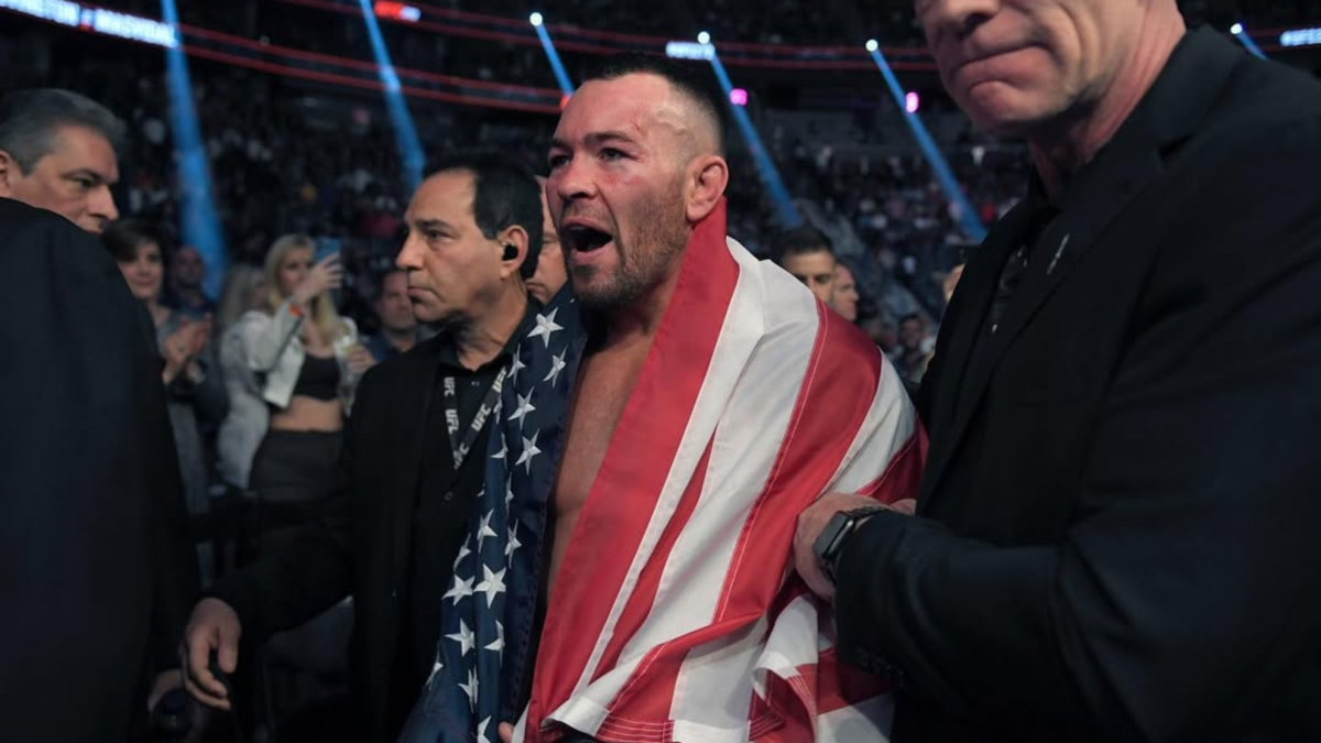 UFC: Sự kiện "Casa Blanca" bị chê "như một đống phân