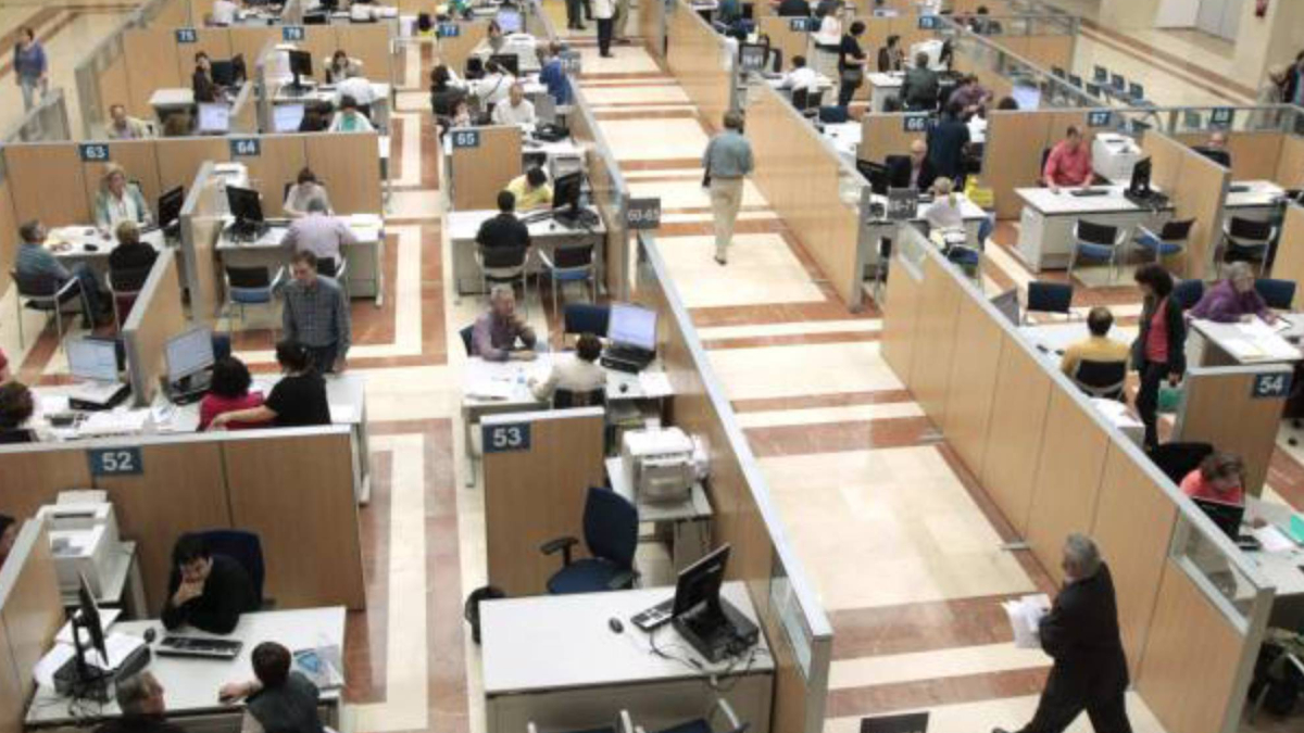 Cuánto sube el sueldo de los funcionarios en 2023 y cuáles son las ...