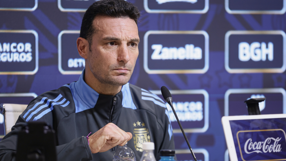 Scaloni Teases Messi's Start as Argentina Prepares for Puerto Rico Friendly