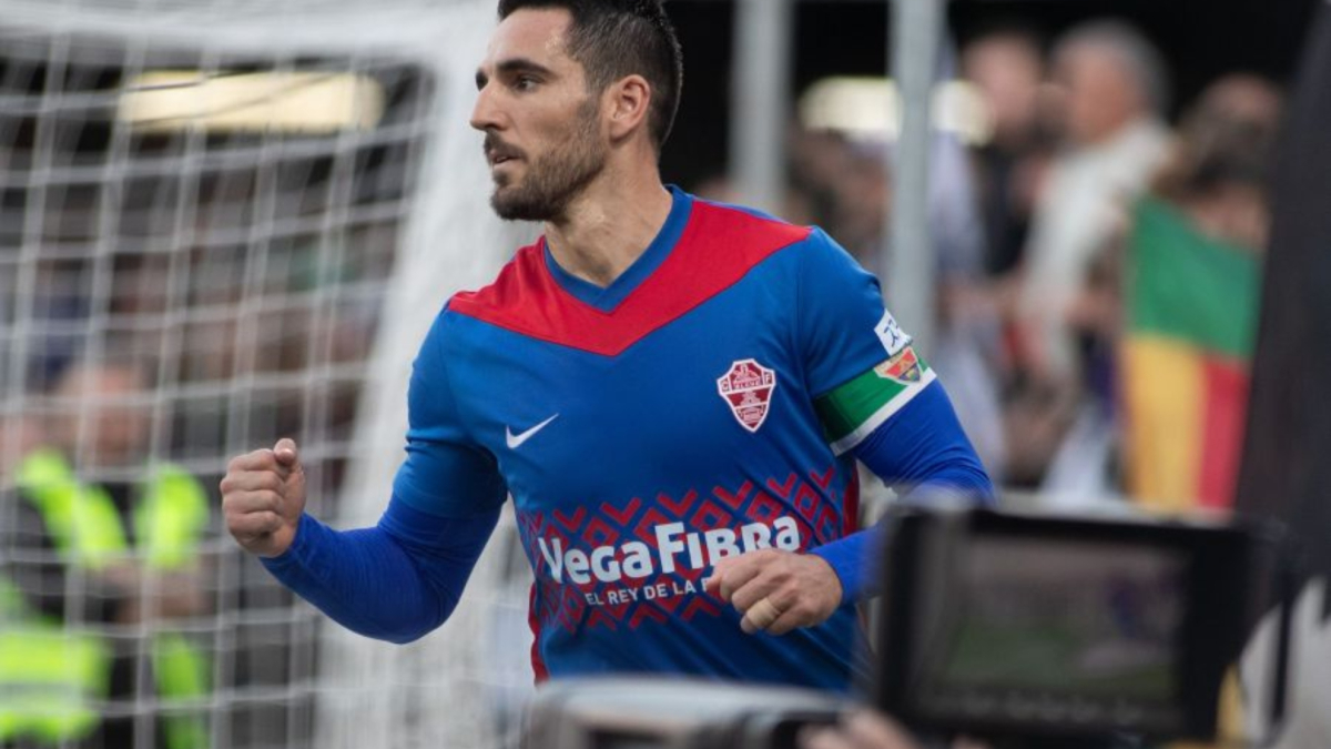Bigas renueva con el Elche