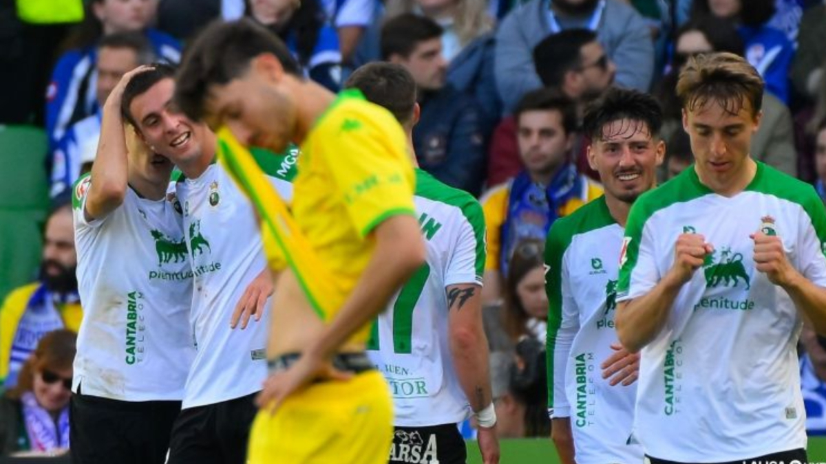 El Racing se agarra al ascenso directo