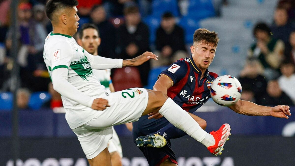 Elche - Levante: horario y dónde ver el partido de LaLiga Hypermotion