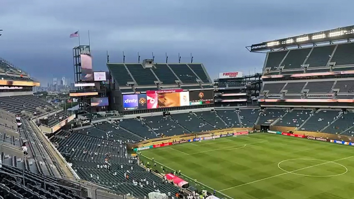 Francia - Irak reanudará a las 01:50 horas: tormenta eléctrica en el Lincoln Financial Field de Philadelphia