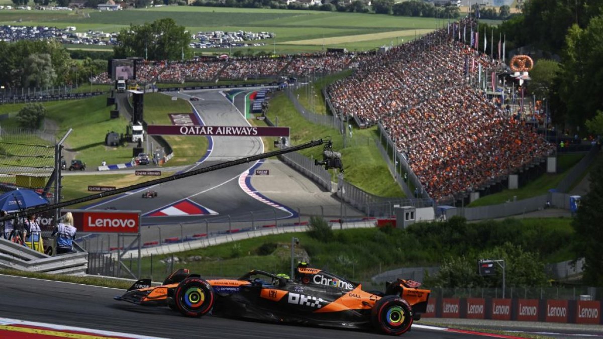 Horarios de los libres 1 y 2 del GP de Austria y dónde ver hoy en TV los entrenamientos de Alonso y Sainz