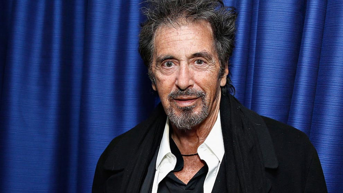 Al Pacino, 85 años, pillado 'en modo seductor' con una joven periodista en  Roma