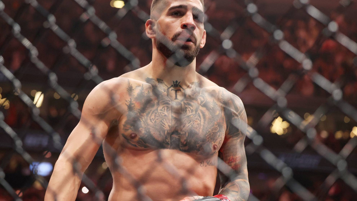 Henry Cejudo 'no ve' el ascenso de Topuria para el triple campeonato