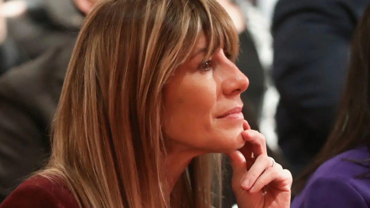 El juez interroga al primer ministro de España por un posible delito político.