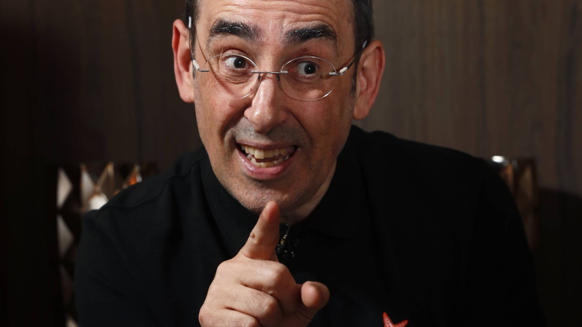 「舌を噛んでいました…でも、彼らは私たちにレッスンをするつもりはありません。」