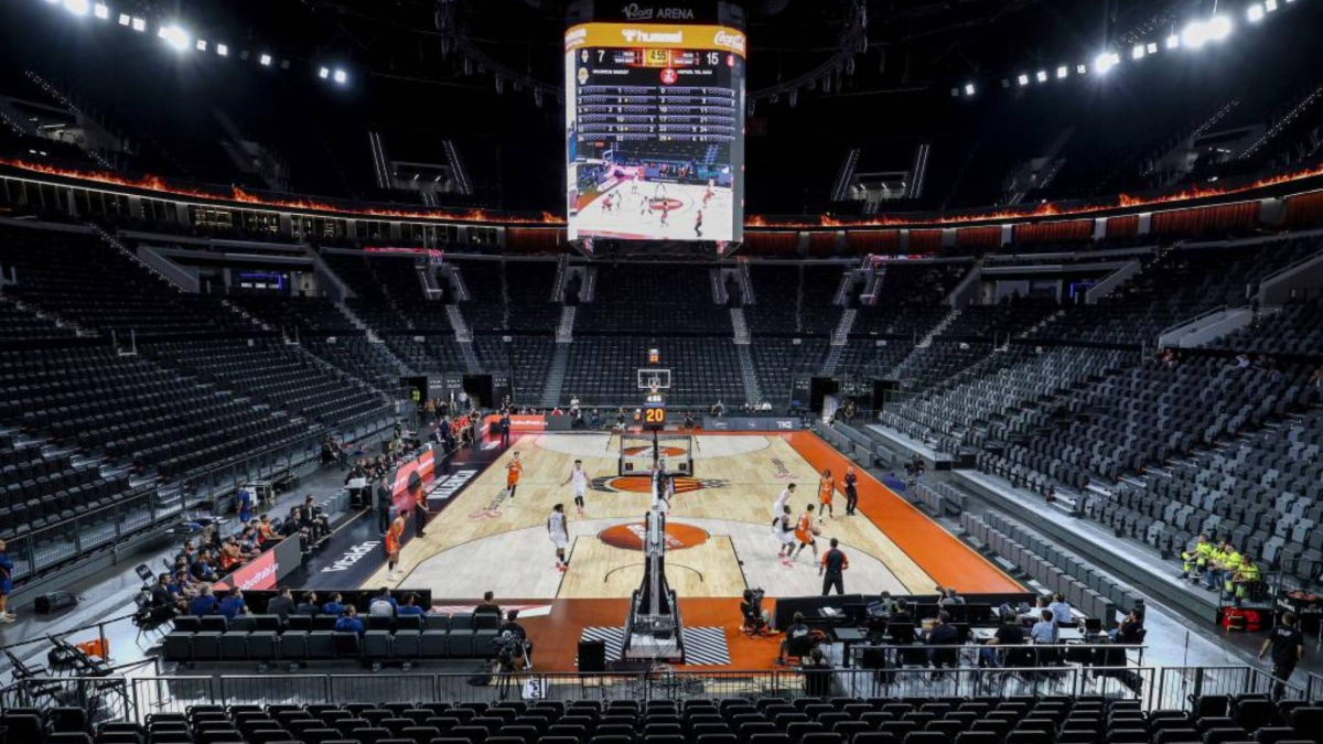 Pedro Martínez Leads Valencia Basket to Victory with Dynamic Coaching Strategy