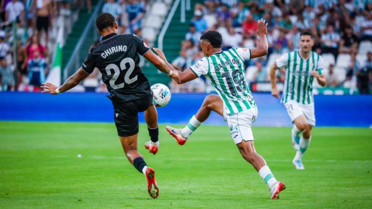 Almería Faces Córdoba in Thrilling Clash at Estadio Nuevo Arcángel
