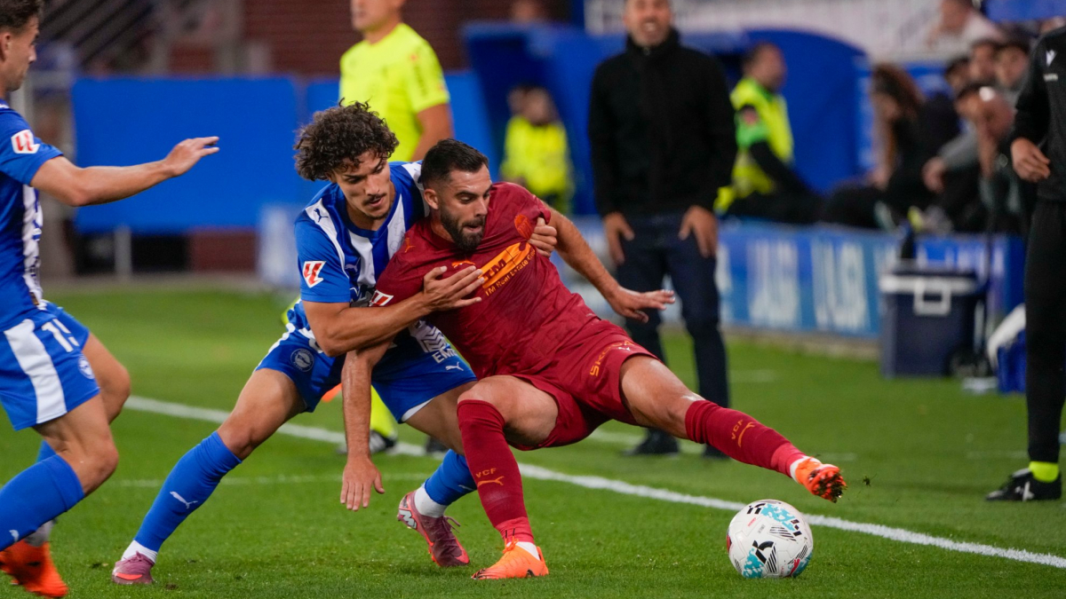 Lucas Boyé Shines as Deportivo Alavés Clinches Victory Over Valencia
