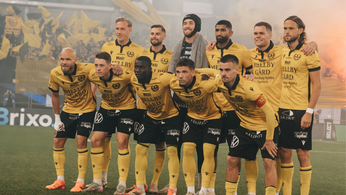 El humilde Mjällby rompe las reglas en Suecia... ¡y podría 'pescar' la próxima Champions!