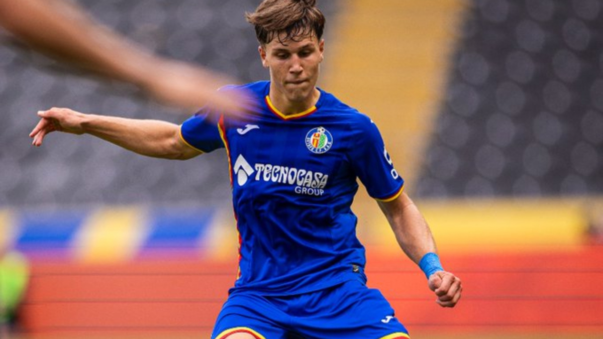  Davinchi, operado del menisco 