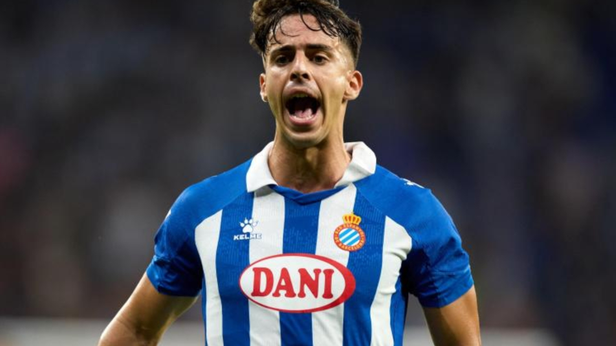 Barcelona and RCD Espanyol Clash Amidst Controversial Off-Field Allegations