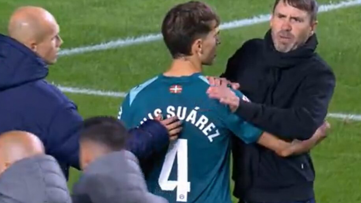  Enfrentamiento entre Coudet y Miguel Ortiz, delegado local, al descanso del Rayo-Alavés 