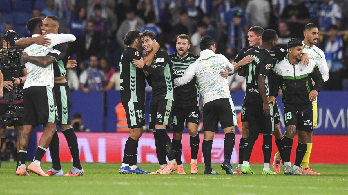 Cambio de chip obligatorio en un Betis que no se quiere dejar pescar