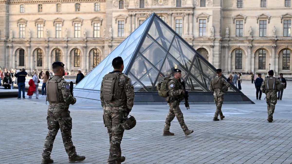 Louvre's Security Flaws Exposed: Password 'Louvre' Highlights Major Vulnerabilities