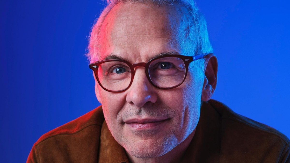 Villeneuve frena la euforia con Antonelli: "Cuando te crees intocable es cuando llegan los errores"