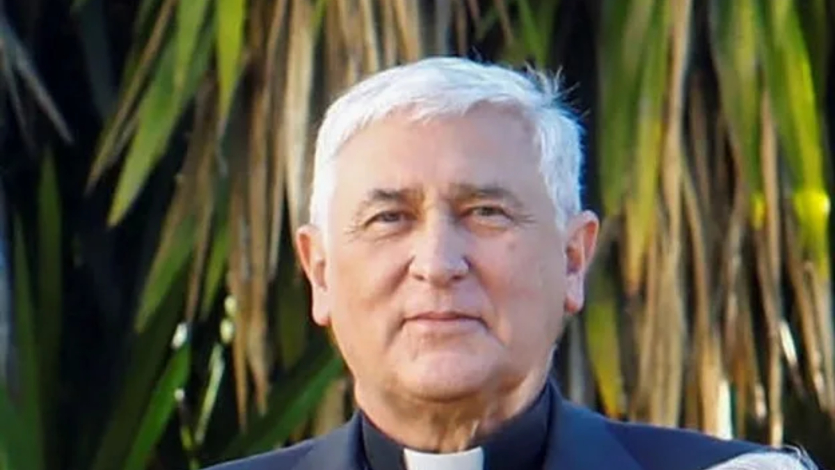 Renuncia obispo español tras acusaciones de abuso; investiga el Vaticano