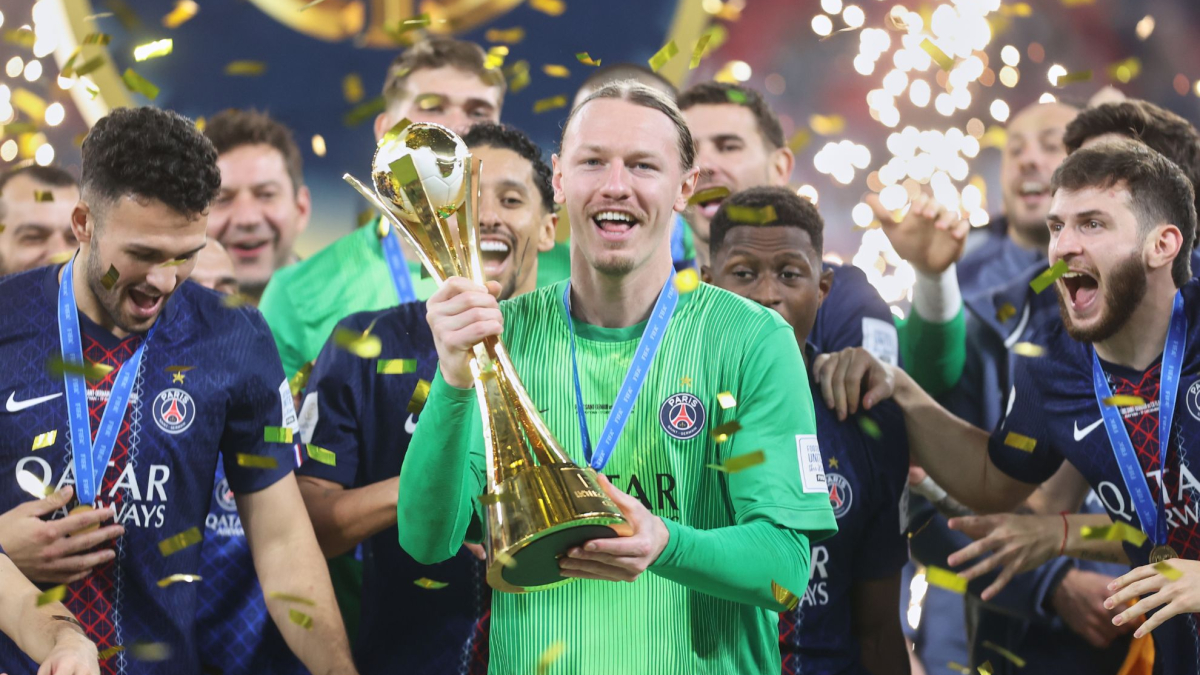 Safonov, el portero ruso que lidera al PSG hacia el doblete — image 2