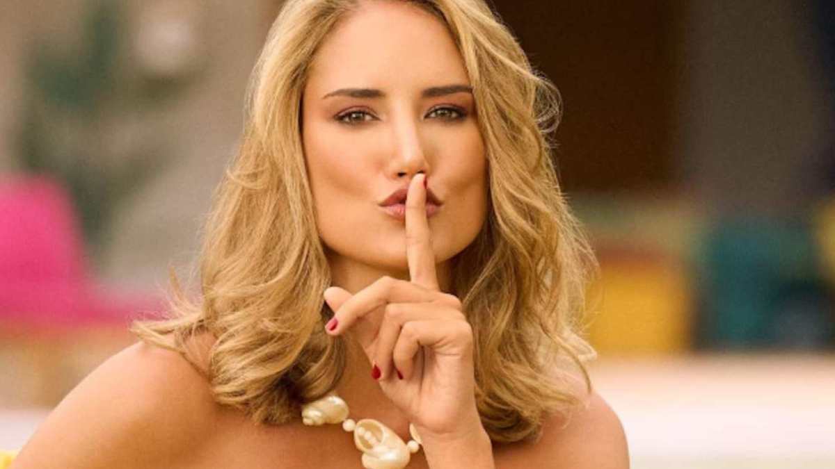 Alba Carrillo: "No sé si soy más inteligente, pero espanta a los tíos una tía que dice lo que piensa"