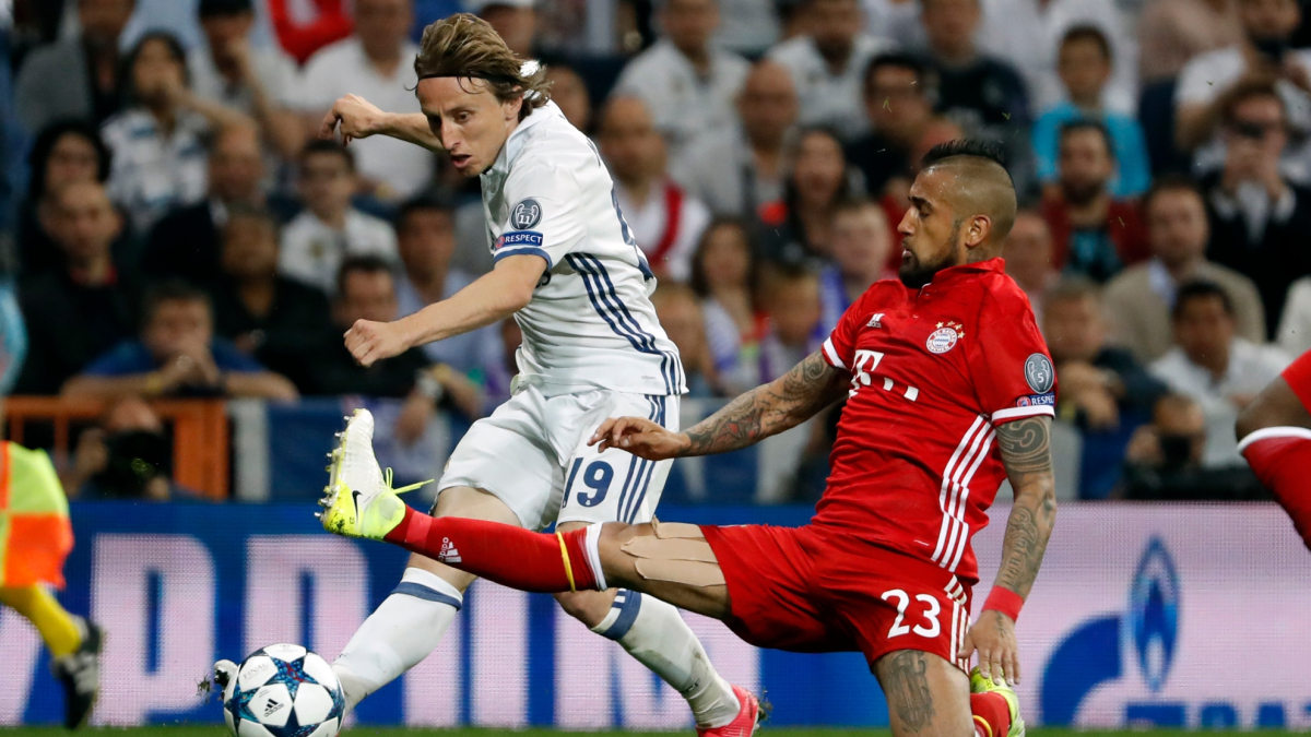 Arturo Vidal: "El VAR se inventó para que el Madrid no robara más