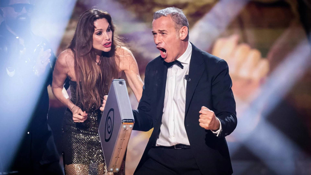 Carlos Lozano gana 'GH Dúo' y estalla de alegría: “Ha costado, pero lo  hemos conseguido”