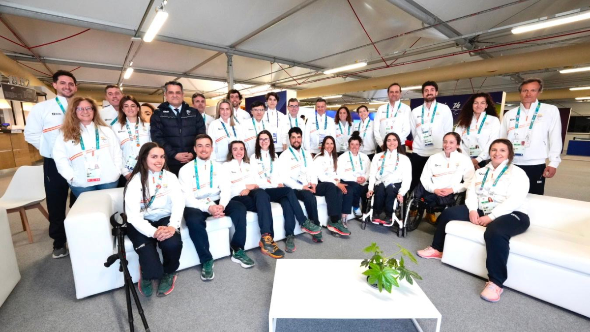 España recibe a la ministra Milagros Tolón en la Villa Paralímpica