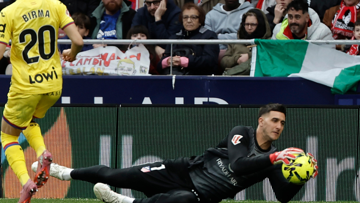 Musso, lo nunca visto en el Atlético