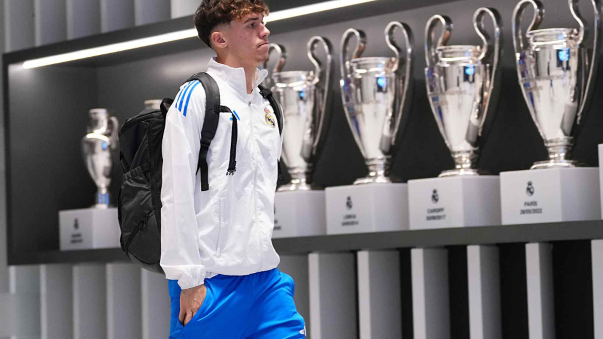 Thiago Pitarch ya es jugador del primer equipo y no volverá al filial