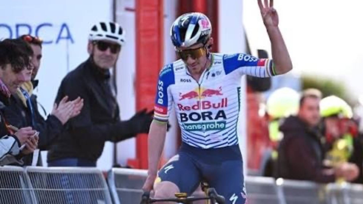 Evenepoel, aislado dos días en el Teide por la nieve y rescatado a tiempo para viajar a Cataluña