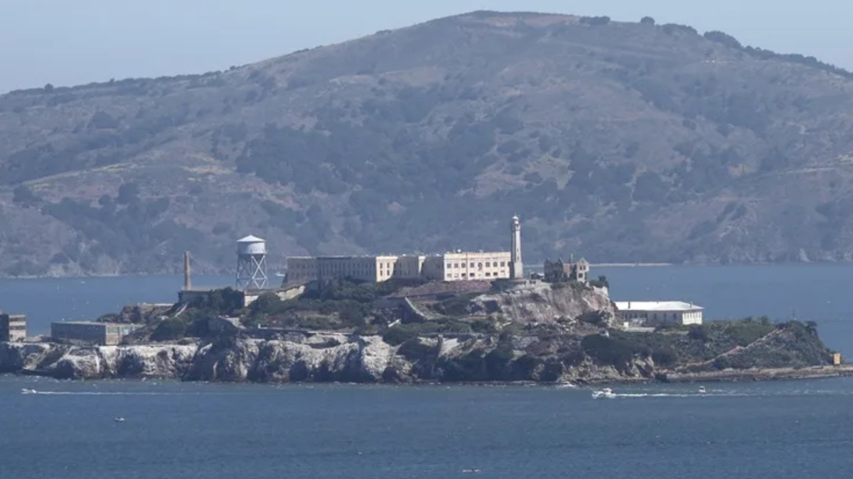 Alcatraz: La Roca que se hundió por el costo, no por los reclusos