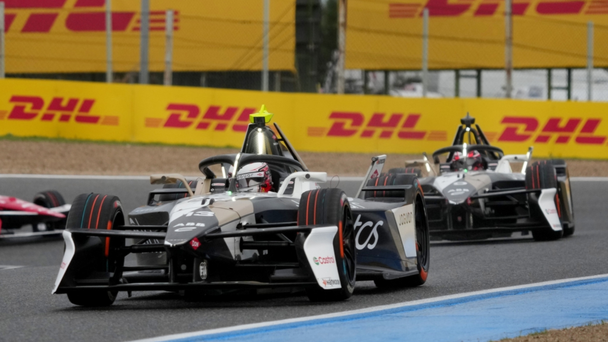 Evans explota y devuelve a Jaguar a la guerra civil: "Yo debía haber ganado esta carrera"