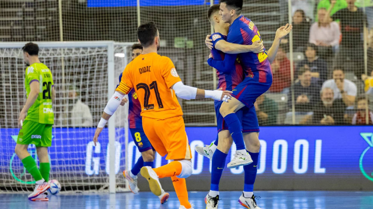 Barcelona thắng lớn trước Palma, vào chung kết