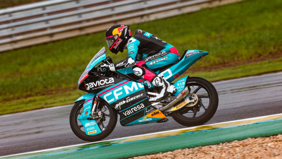 Quiles gana dos veces en Moto3