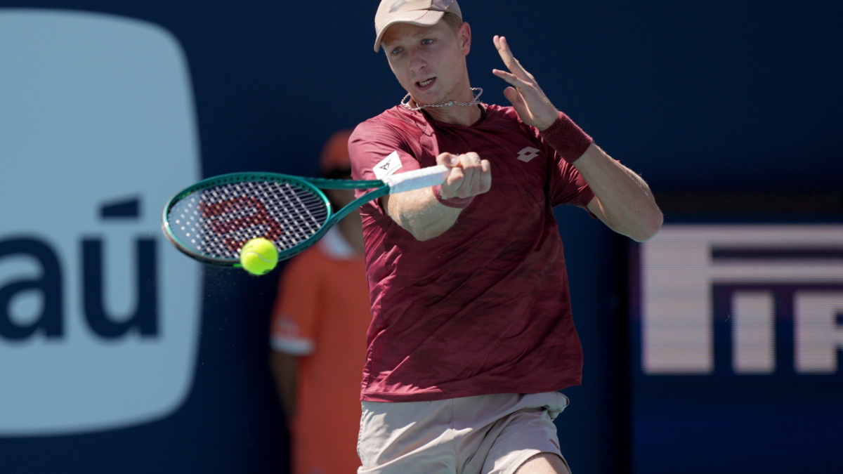 Martín Landaluce escribe su historia en Miami: salva una bola de partido y es el quinto 'qualy' en cuartos
